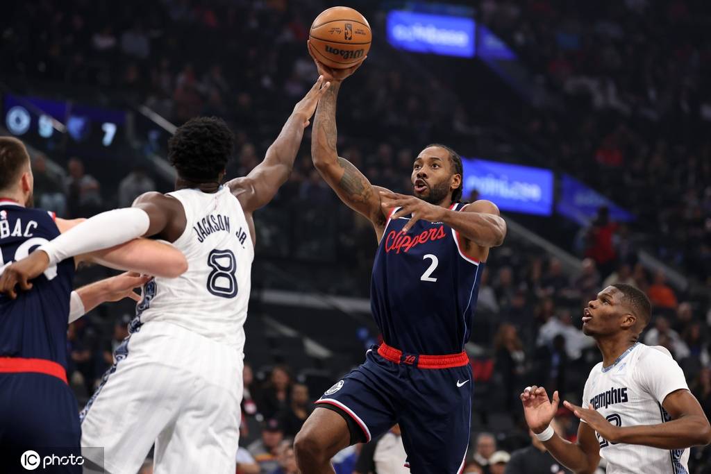 伦纳德21分哈登13+6 快船不敌灰熊遭遇4连败